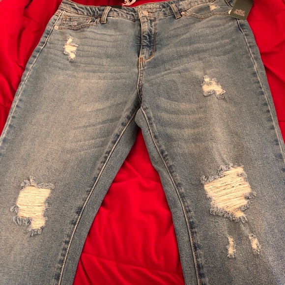 Jeans - Picture 2 of 3